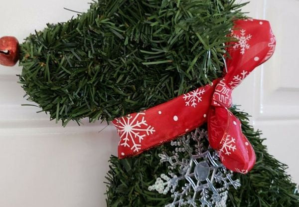 Pet Shaped Artificial Christmas Wreath