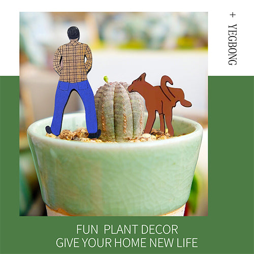 Wooden Funny Peeing Garden Stakes Set Of 3