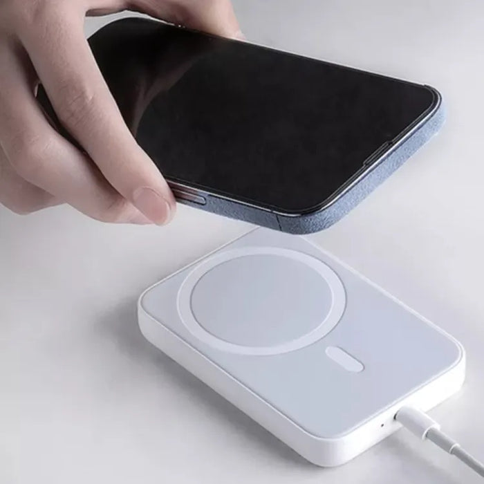 Magnetic 10000mAh Power Bank with Fast Wireless Charging