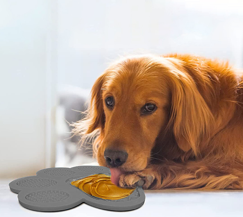 YummyPaw Slow Feeder Lick Mat | Silicone Gel | 19.5 x 19 x 0.8cm | Dog/Cat Puzzle Toy | Anxiety Free | BPA-Free