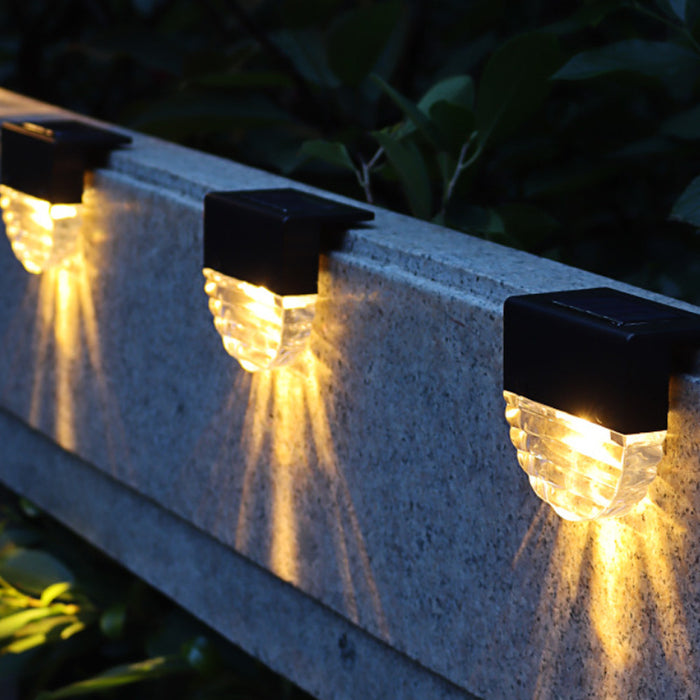 Outdoor Solar LED Deck Light Garden Decoration Wall and Step Light